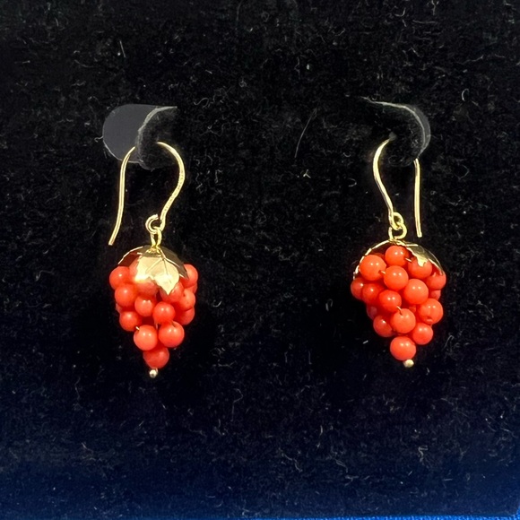 Estate Grapes Coral D Napoli  14K Gold Dangle Earrings - Picture 2 of 8